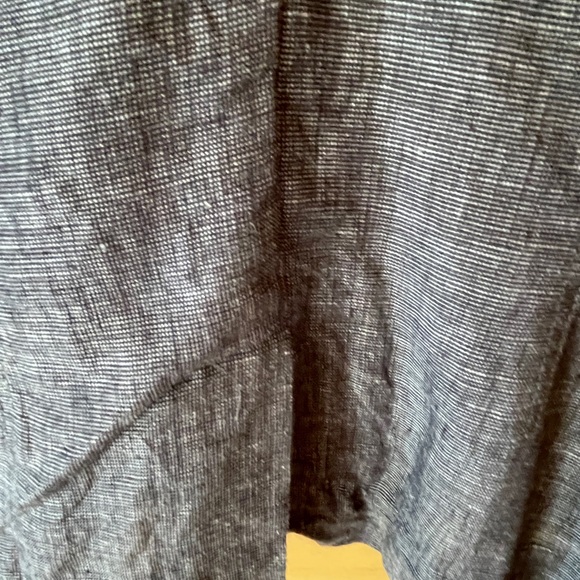 Gharani Strok Linen Jacket - Picture 8 of 9